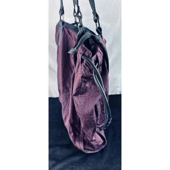 BURBERRY BUCKLEIGH NYLON PURPLE TOTE BAG* - Picture 2 of 16